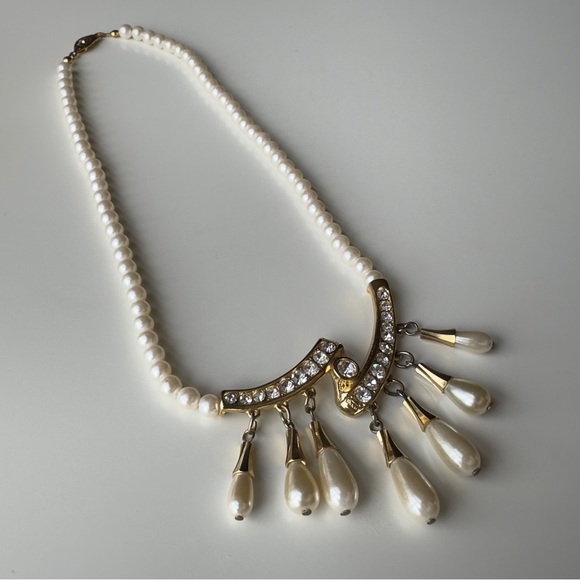 Vintage Faux Pearls Teardrop Tassels with Rhinestones Necklace - Picture 2 of 11
